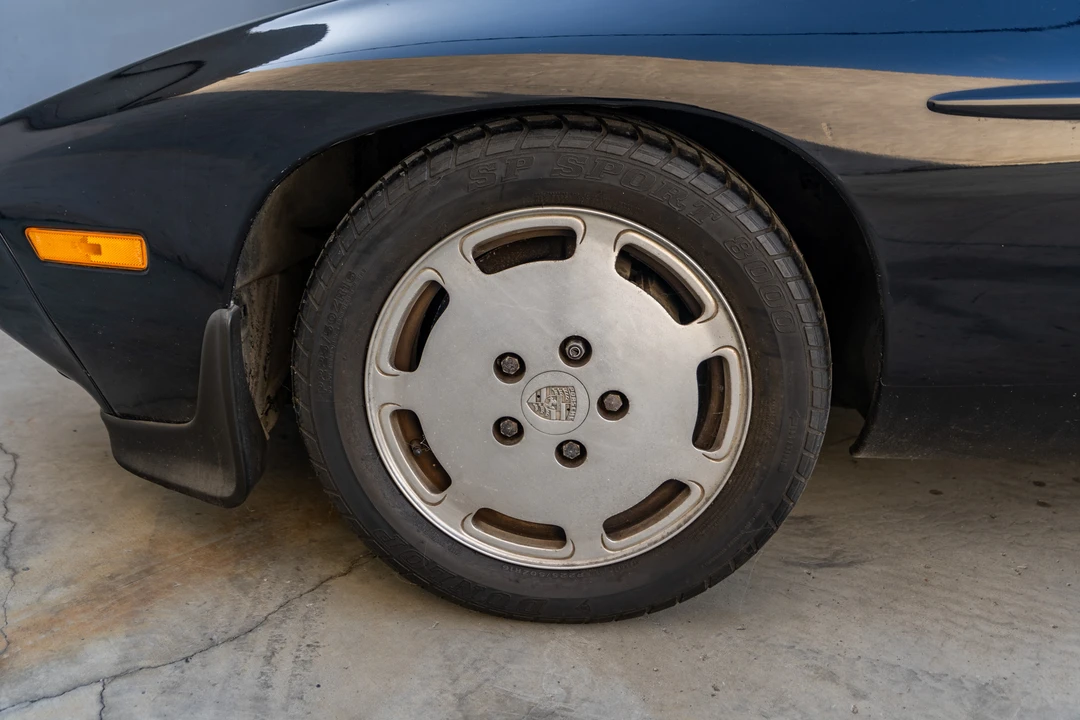 1985 Porsche 928 S - Image 24 of 31