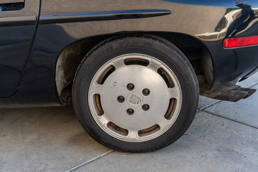 1985 Porsche 928 S - Image 23 of 31