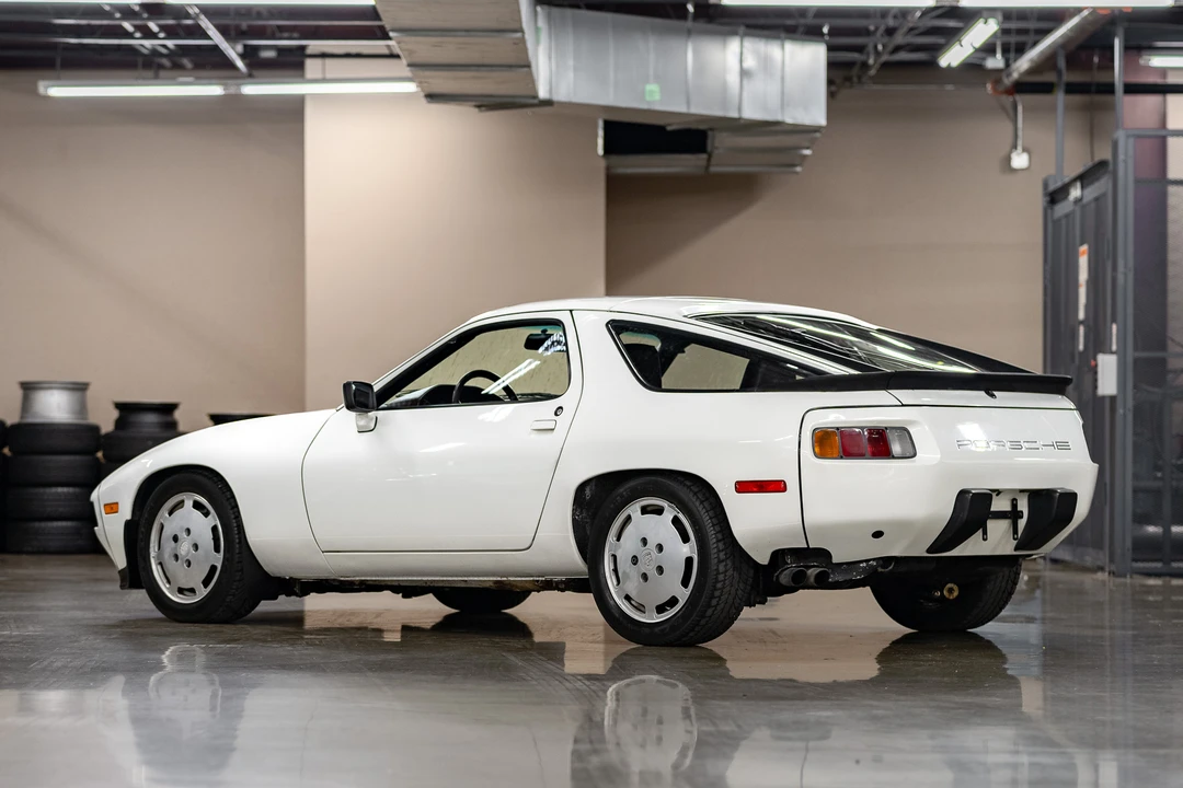 1985 Porsche 928 S - Image 9 of 31