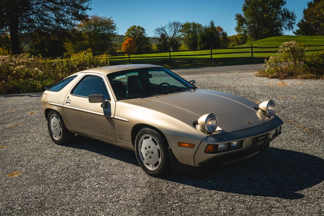 1985 Porsche 928 S - Image 11 of 31