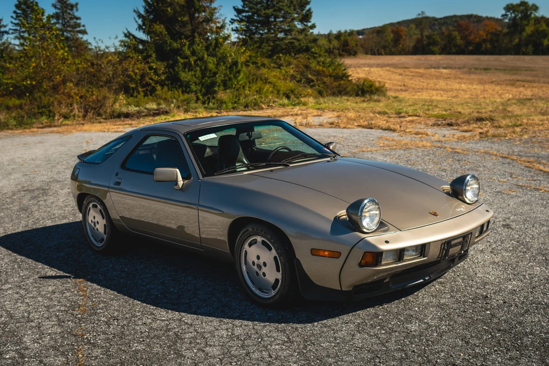 1985 Porsche 928 S - Image 9 of 31