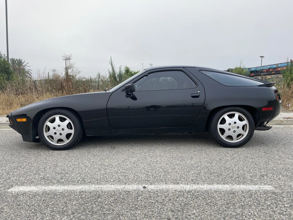 1985 Porsche 928 S - Image 3 of 31