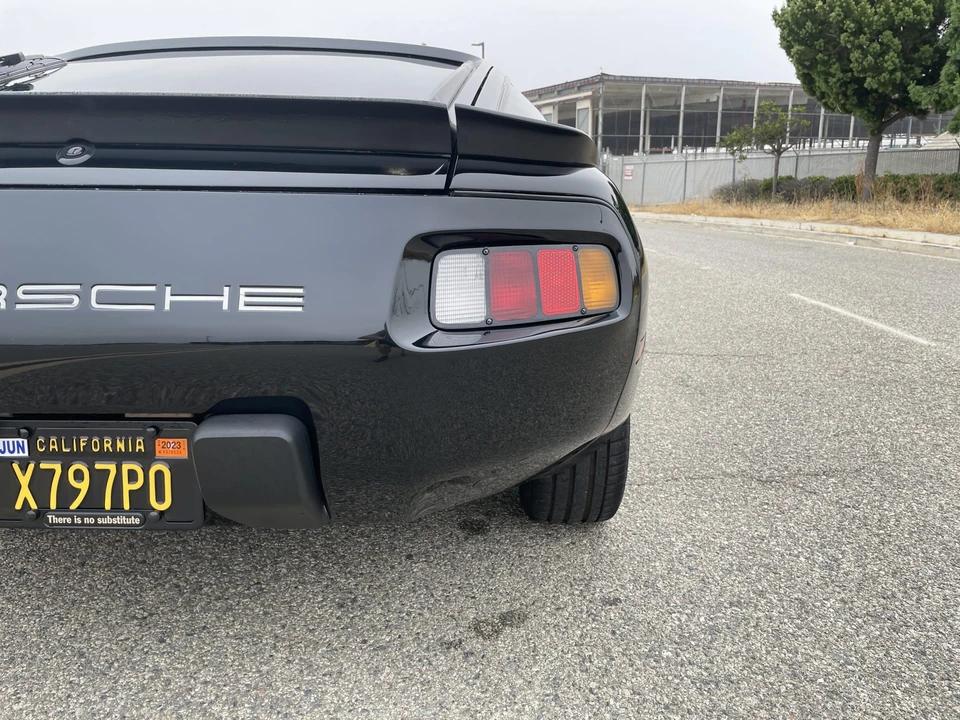 1985 Porsche 928 S - Image 22 of 31