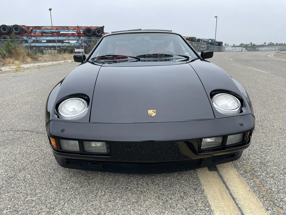 1985 Porsche 928 S - Image 7 of 31