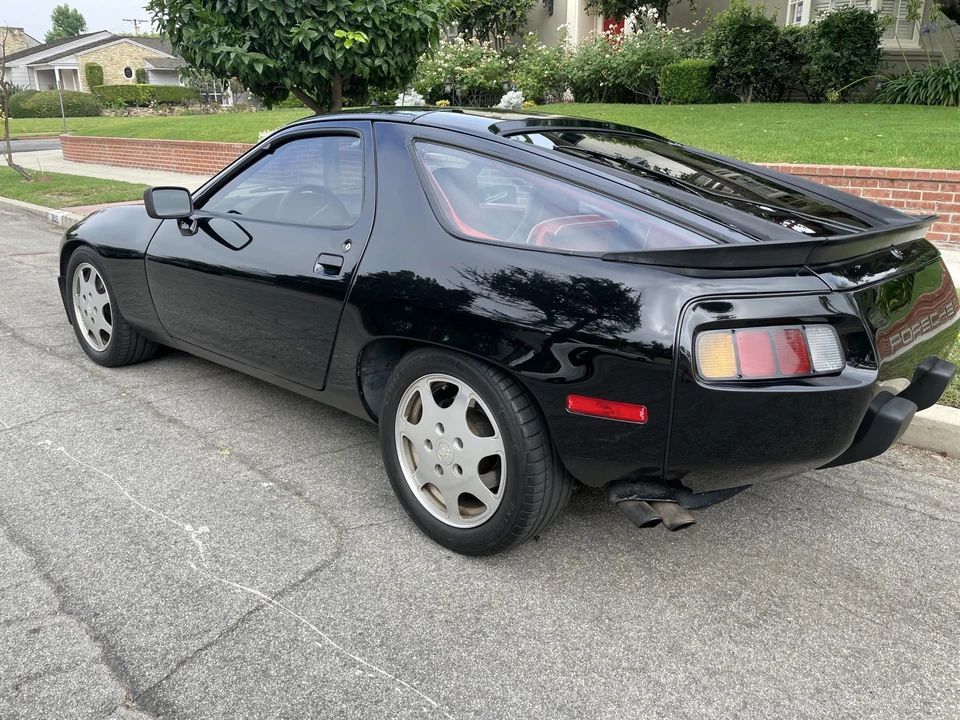 1985 Porsche 928 S - Image 16 of 31