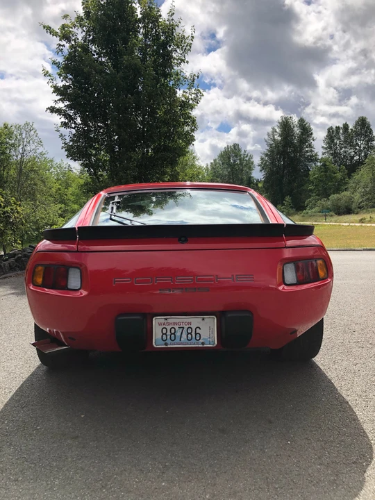 1985 Porsche 928 S - Image 9 of 31
