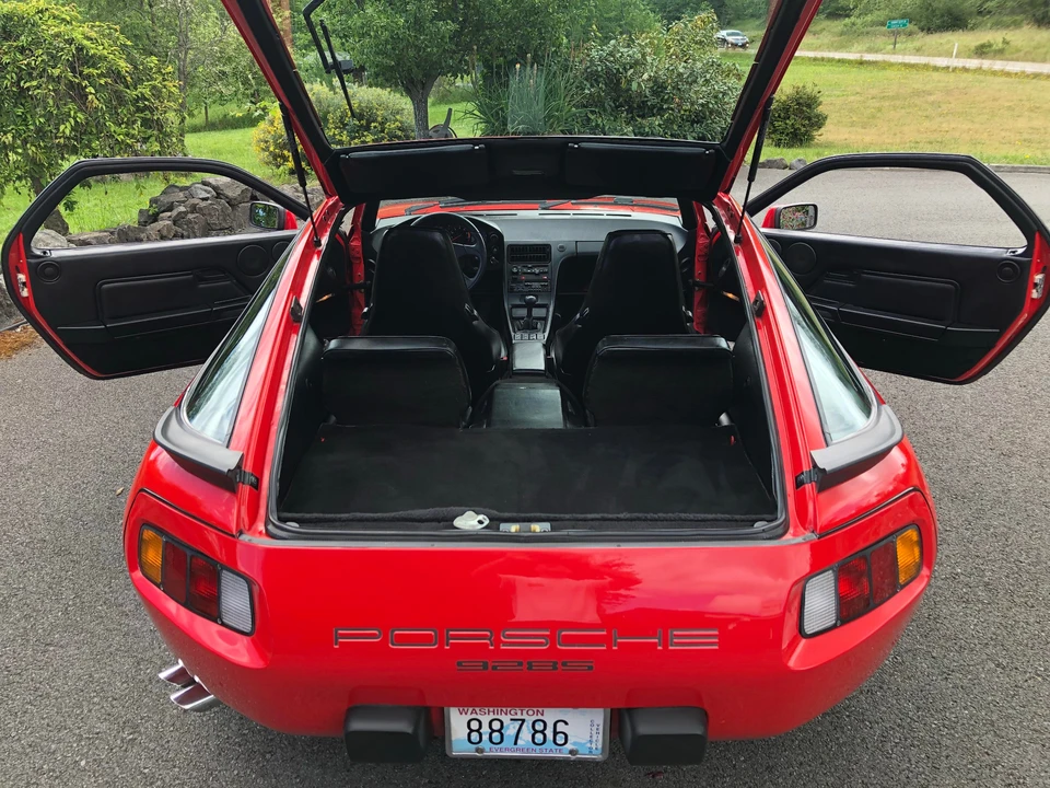1985 Porsche 928 S - Image 13 of 31