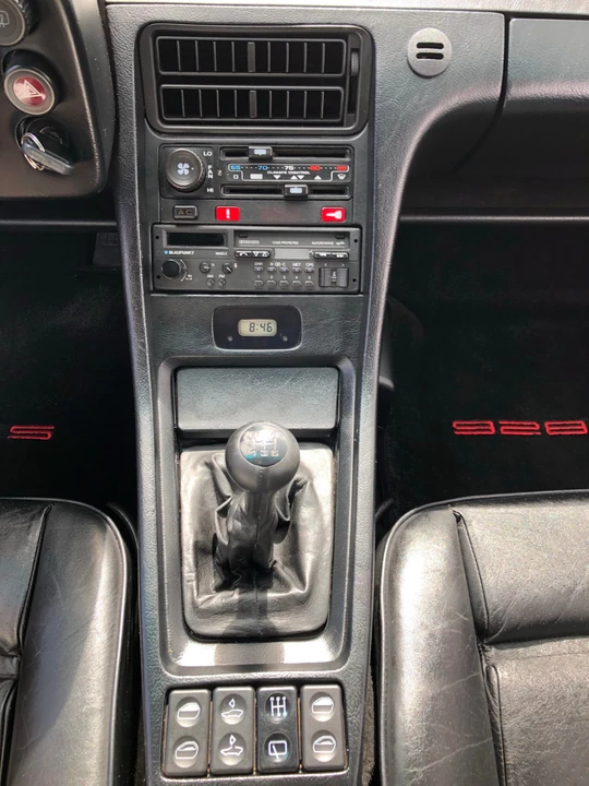 1985 Porsche 928 S - Image 26 of 31