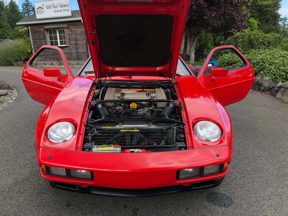1985 Porsche 928 S - Image 12 of 31