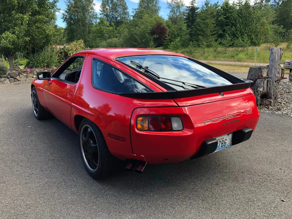 1985 Porsche 928 S - Image 8 of 31