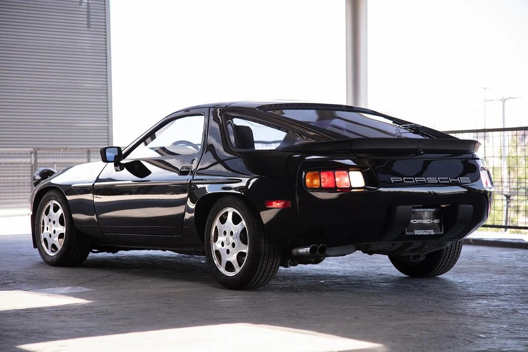 1985 Porsche 928 S - Image 18 of 31
