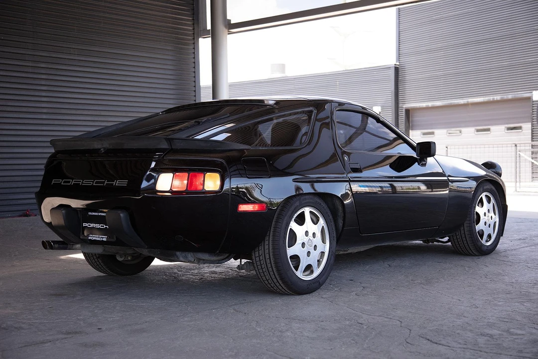 1985 Porsche 928 S - Image 8 of 31
