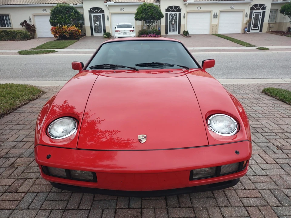 1985 Porsche 928 S - Image 2 of 31