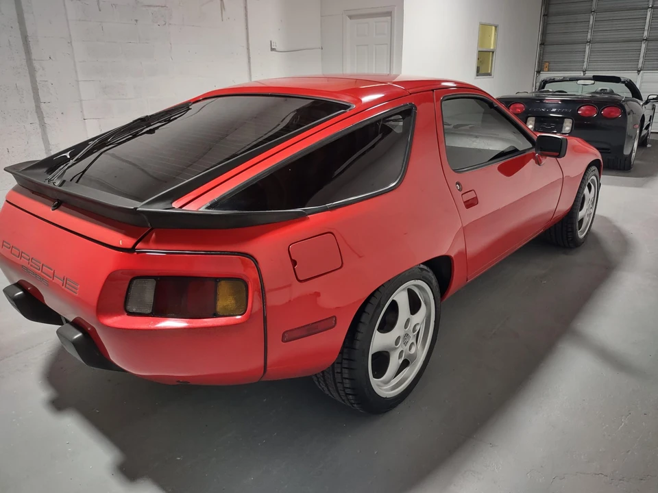 1985 Porsche 928 S - Image 13 of 31