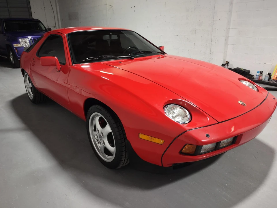 1985 Porsche 928 S - Image 14 of 31