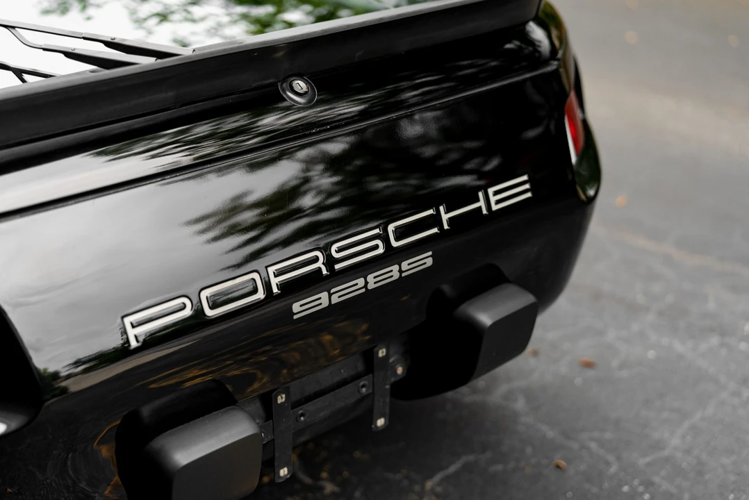 1985 Porsche 928 S - Image 13 of 31