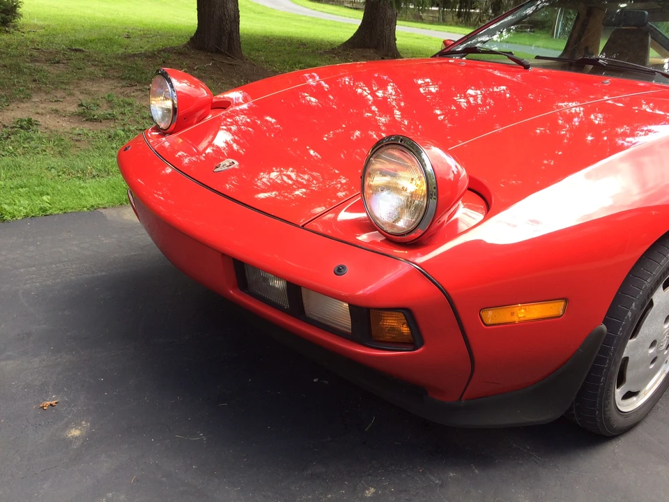 1985 Porsche 928 S - Image 7 of 31