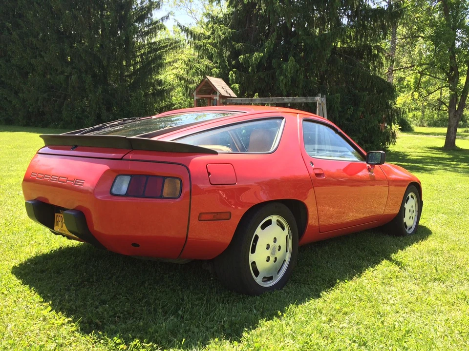 1985 Porsche 928 S - Image 5 of 31