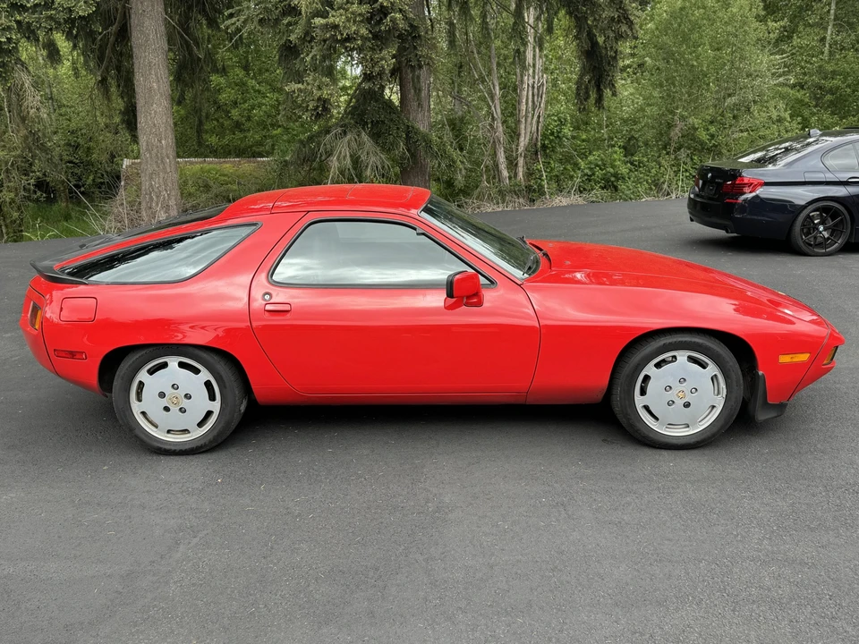 1985 Porsche 928 S - Image 14 of 31