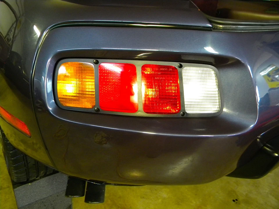1985 Porsche 928 S - Image 14 of 31