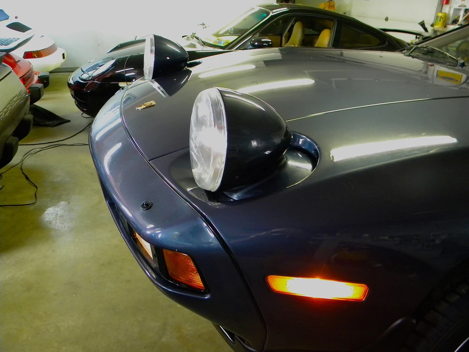 1985 Porsche 928 S - Image 24 of 31