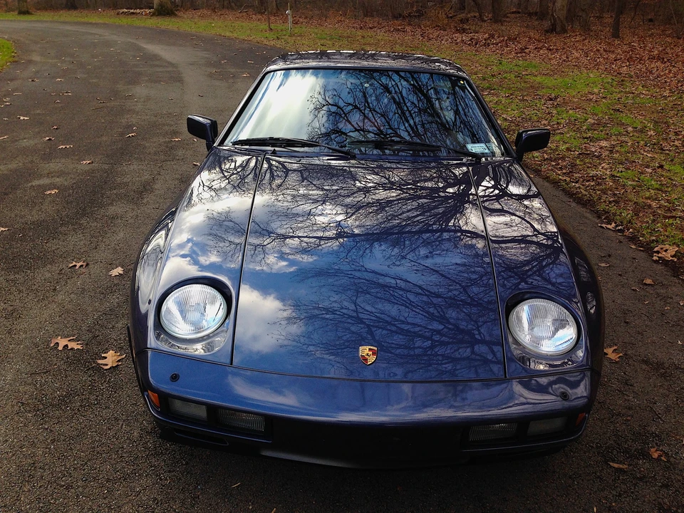 1985 Porsche 928 S - Image 5 of 31