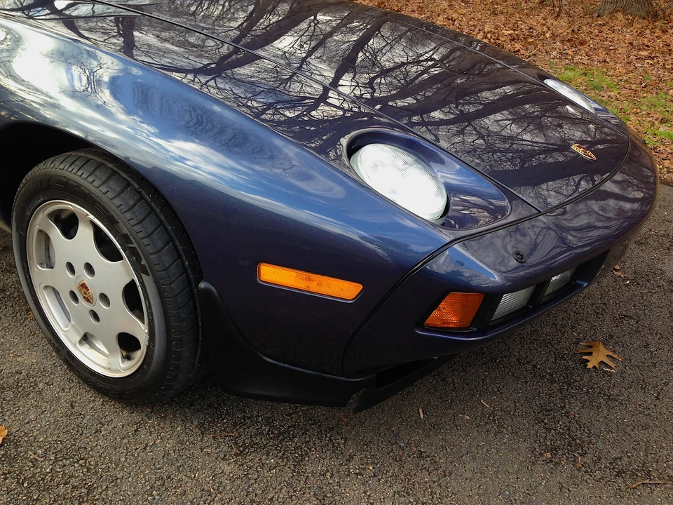 1985 Porsche 928 S - Image 11 of 31