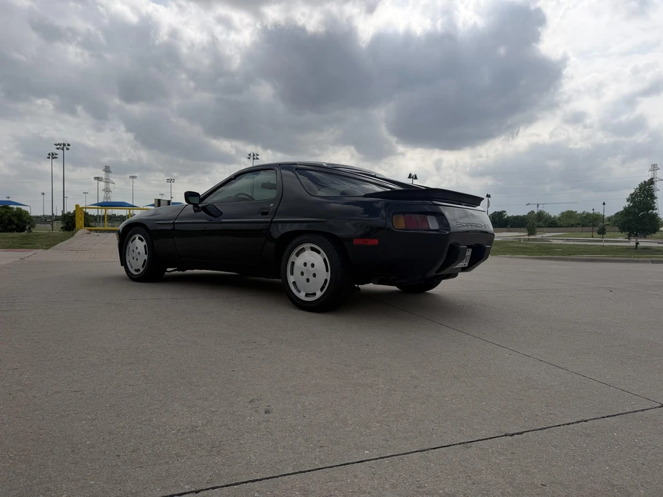 1985 Porsche 928 S - Image 7 of 31