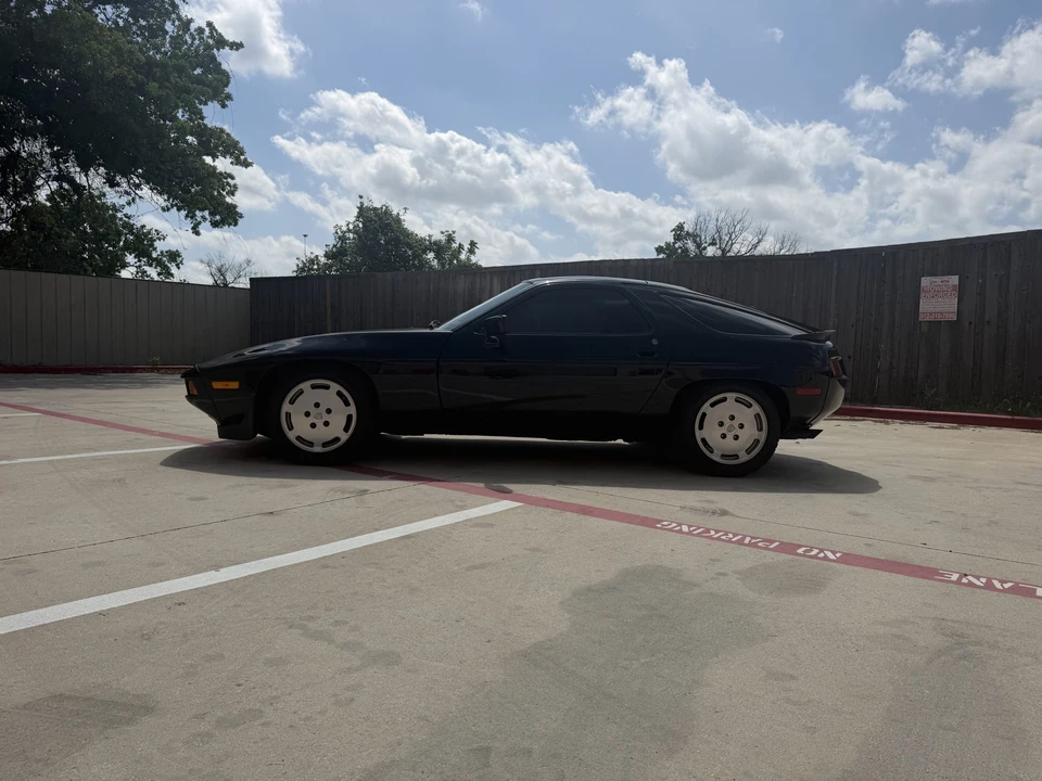 1985 Porsche 928 S - Image 22 of 31