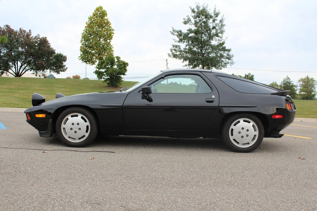 1985 Porsche 928 S - Image 11 of 31