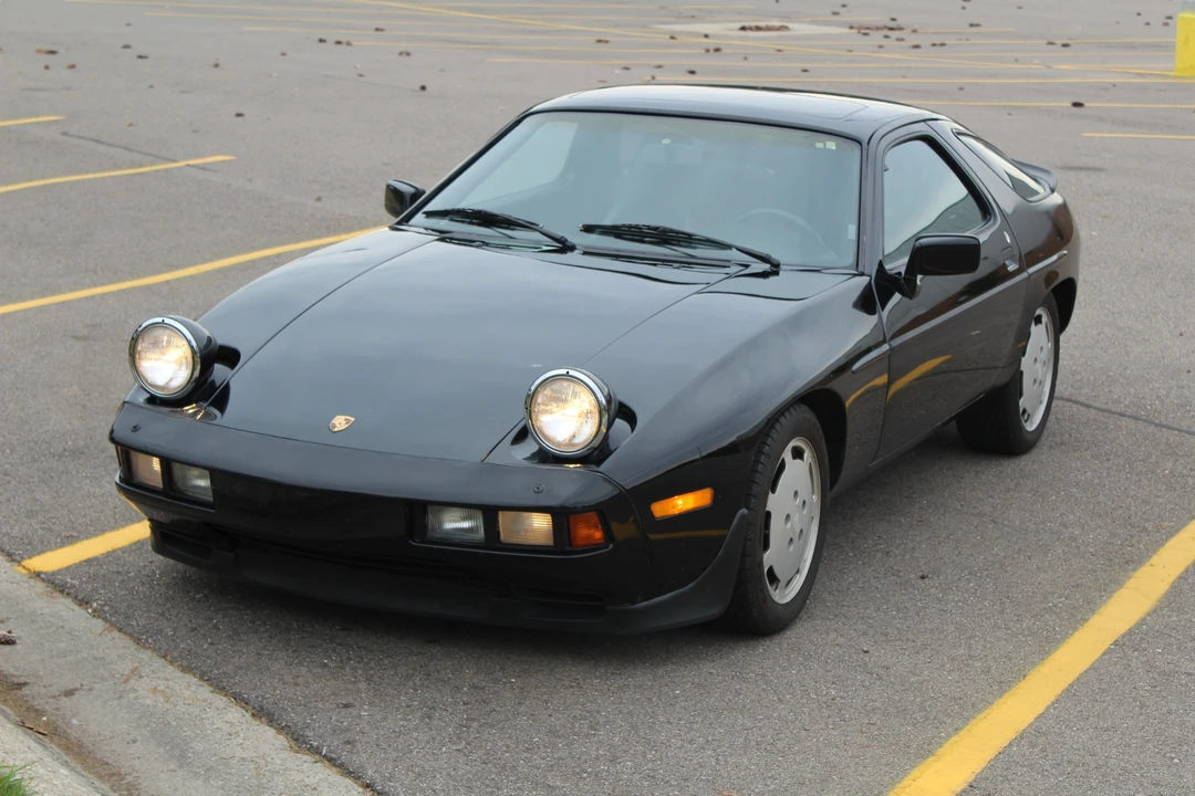 1985 Porsche 928 S - Image 28 of 31