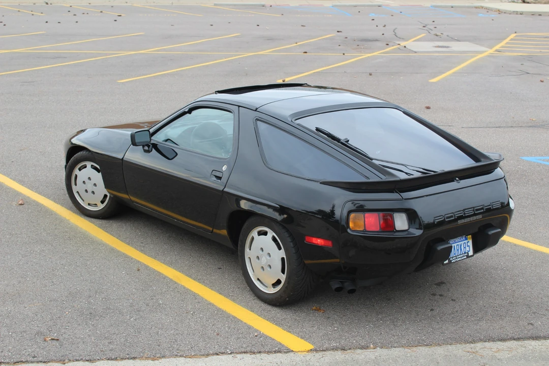 1985 Porsche 928 S - Image 22 of 31