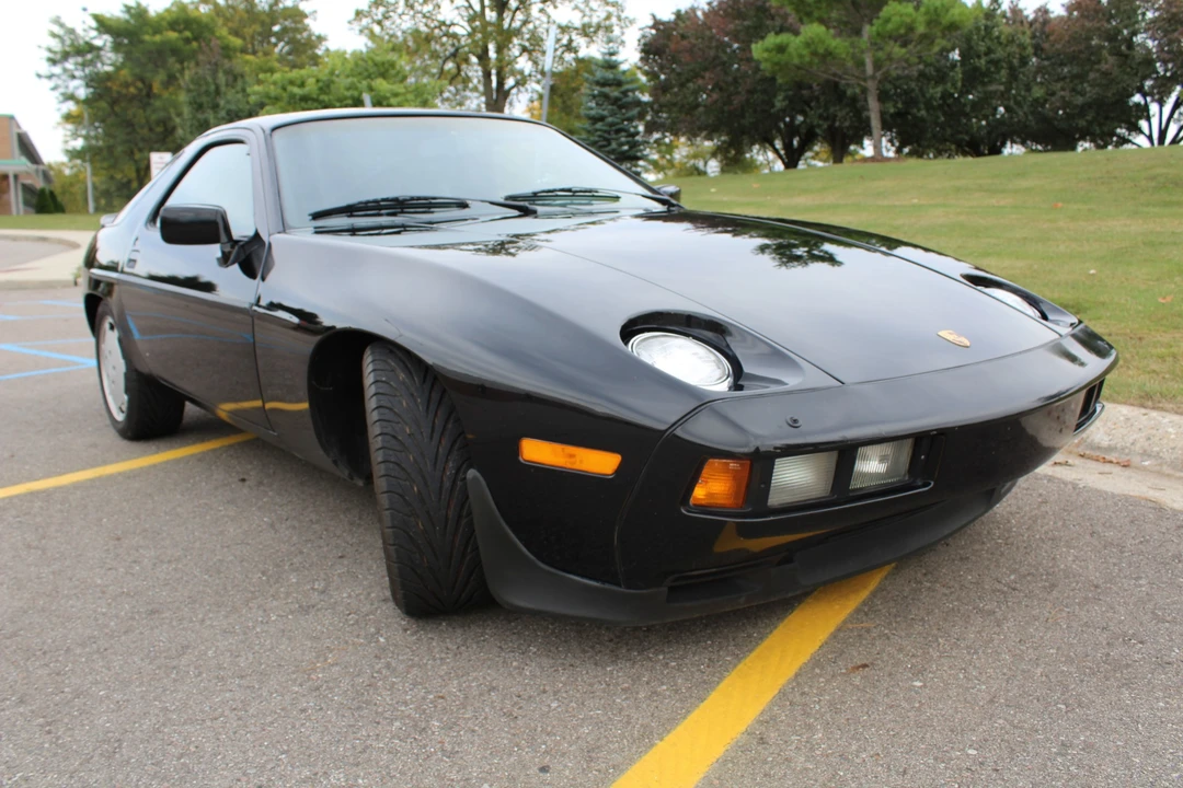 1985 Porsche 928 S - Image 5 of 31