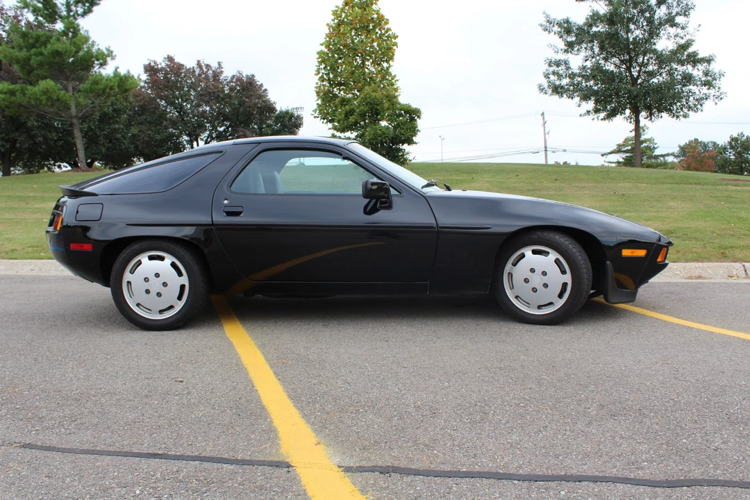 1985 Porsche 928 S - Image 4 of 31