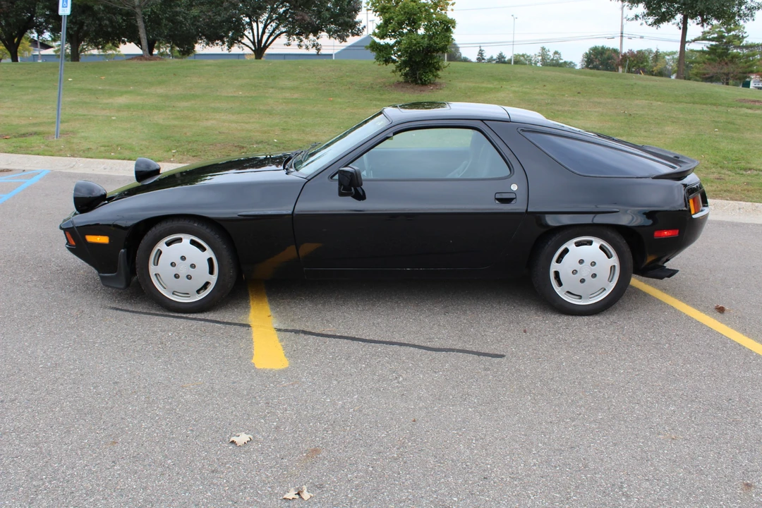 1985 Porsche 928 S - Image 20 of 31