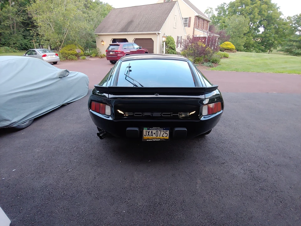 1985 Porsche 928 S - Image 6 of 31