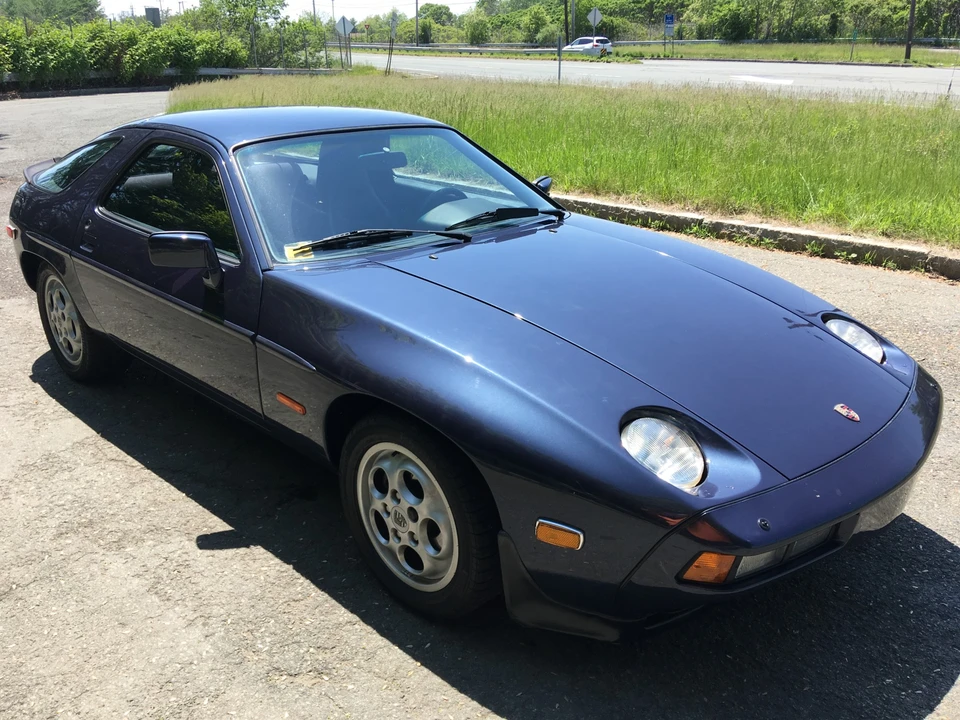1985 Porsche 928 S - Image 9 of 31