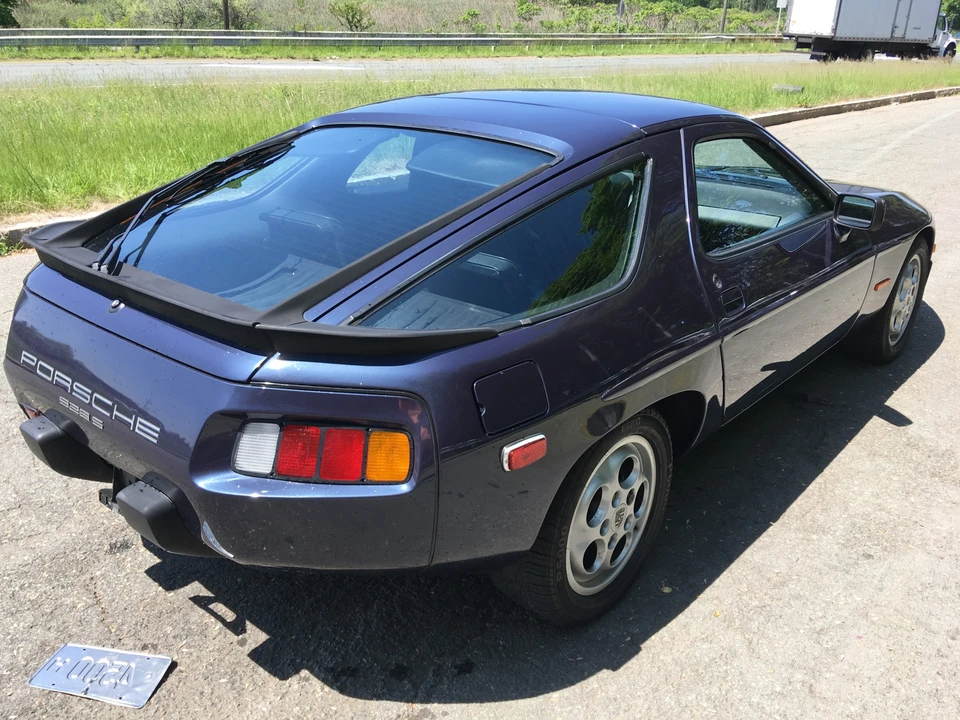 1985 Porsche 928 S - Image 7 of 31
