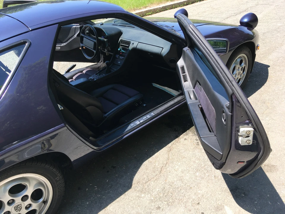 1985 Porsche 928 S - Image 15 of 31