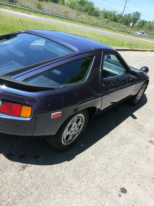 1985 Porsche 928 S - Image 13 of 31
