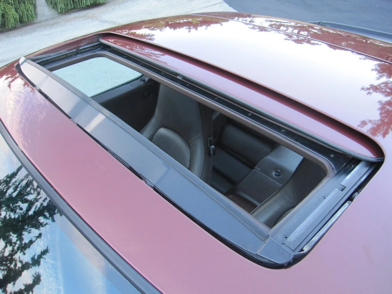 1985 Porsche 928 S - Image 27 of 31