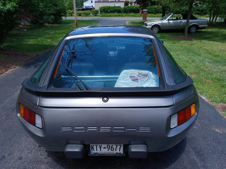 1985 Porsche 928 S - Image 10 of 31