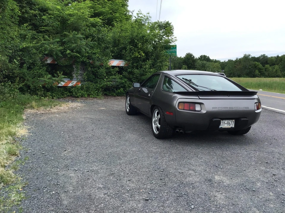 1985 Porsche 928 S - Image 4 of 31