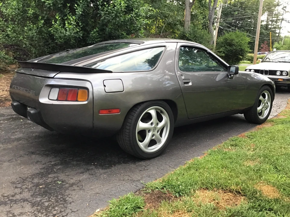 1985 Porsche 928 S - Image 30 of 31