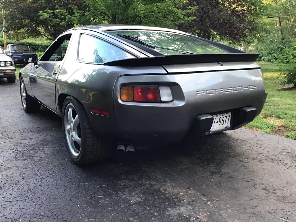1985 Porsche 928 S - Image 27 of 31