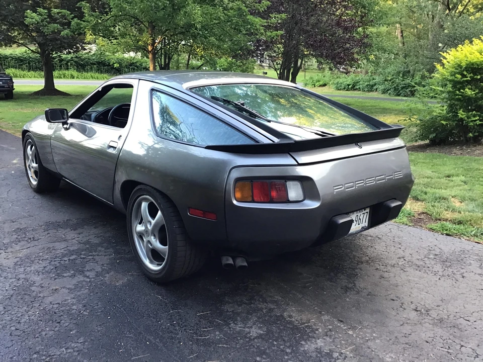 1985 Porsche 928 S - Image 28 of 31