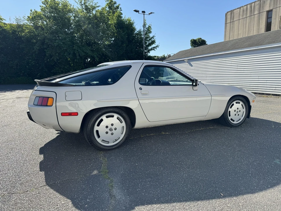 1985 Porsche 928 S - Image 20 of 31