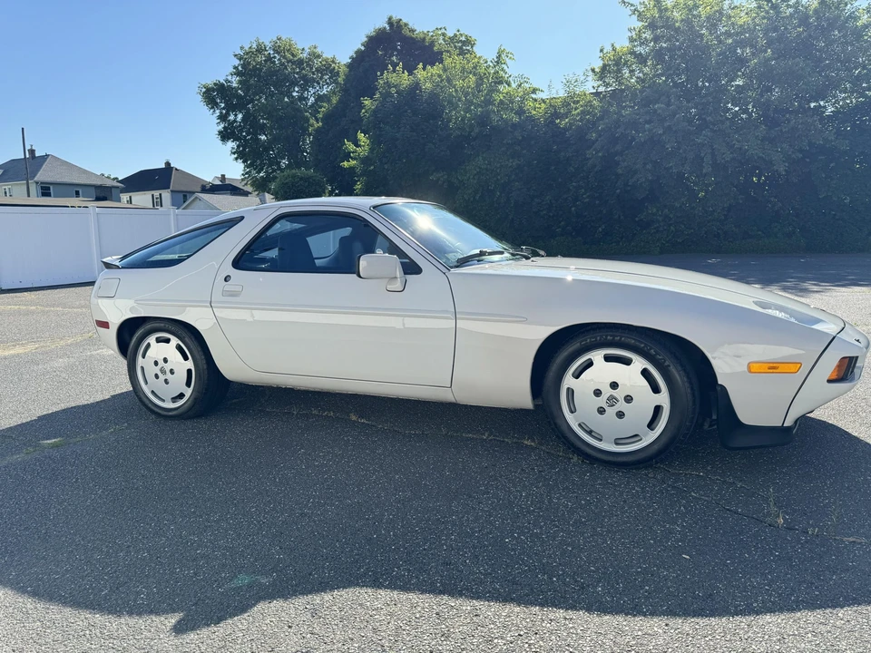 1985 Porsche 928 S - Image 24 of 31