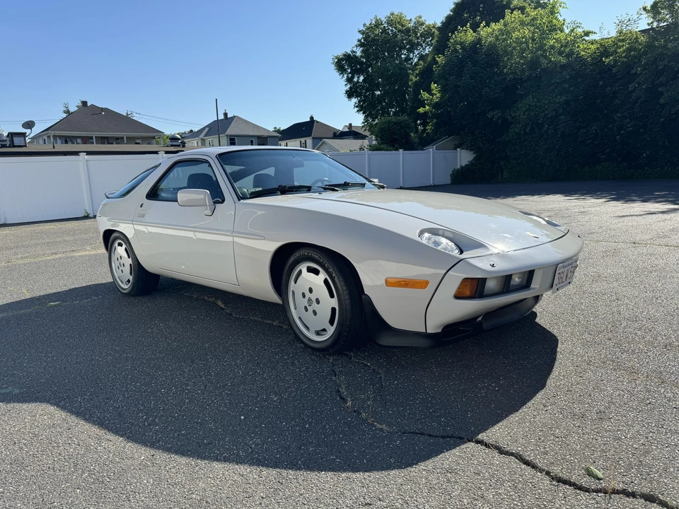 1985 Porsche 928 S - Image 26 of 31