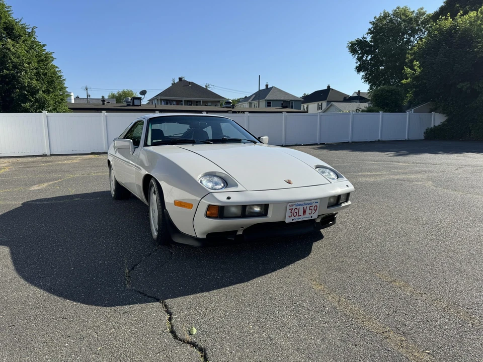 1985 Porsche 928 S - Image 28 of 31